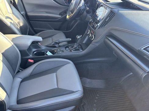 Used 2022 Subaru Crosstrek 2.5i Sport w/ Moonroof Package image 16