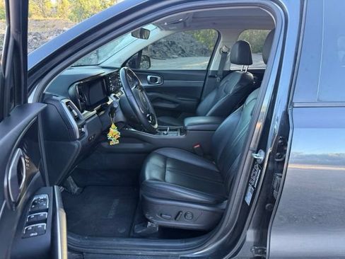 Used 2021 Kia Sorento S w/ Panoramic Sunroof Package FWD image 14