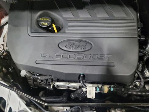 Used 2018 Ford Escape SE w/ Ford Safe & Smart Package image 30