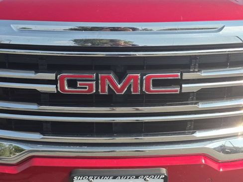 Used 2021 GMC Acadia SLE w/ Driver Convenience Package AWD/4WD image 10