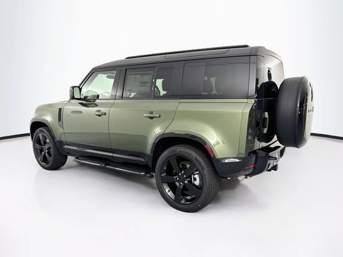 New 2026 Land Rover Defender 110 X-Dynamic SE AWD/4WD image 7