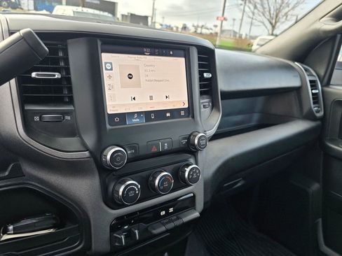 Used 2024 RAM 2500 Tradesman w/ Chrome Appearance Group image 25