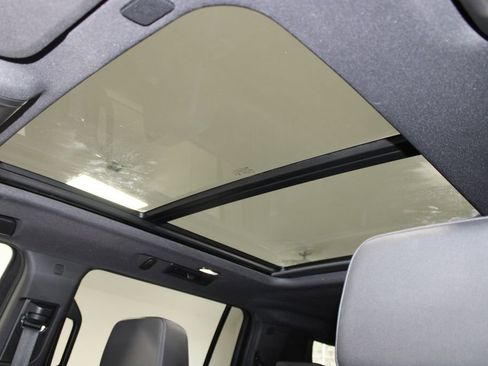 Used 2023 Chevrolet Suburban Z71 w/ Luxury Package image 56