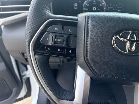 Used 2023 Toyota Tundra Platinum AWD/4WD image 19
