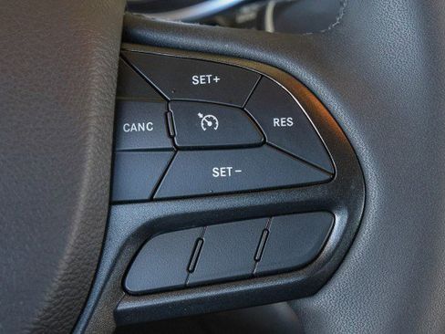 Used 2022 Jeep Cherokee Trailhawk w/ Premium Leather Package AWD/4WD image 24