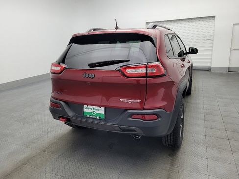 Used 2017 Jeep Cherokee Trailhawk AWD/4WD image 7