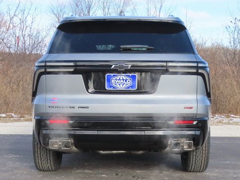 New 2026 Chevrolet Traverse RS w/ LPO, Floor Liner Package image 19