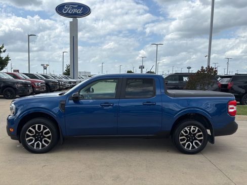Used 2024 Ford Maverick Lariat FWD image 2