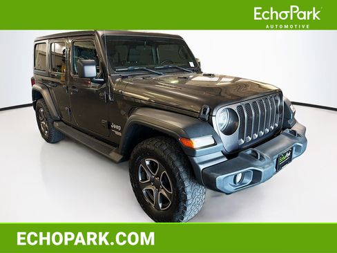 Used 2018 Jeep Wrangler Unlimited Sport S AWD/4WD image 1