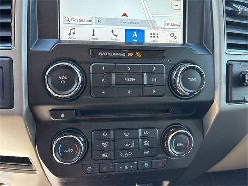 Used 2018 Ford F150 Lariat image 16