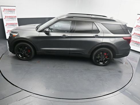 Used 2020 Ford Explorer ST w/ ST Street Pack image 13