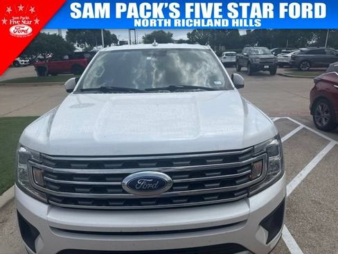 Used 2019 Ford Expedition XLT w/ Equipment Group 202A RWD image 2
