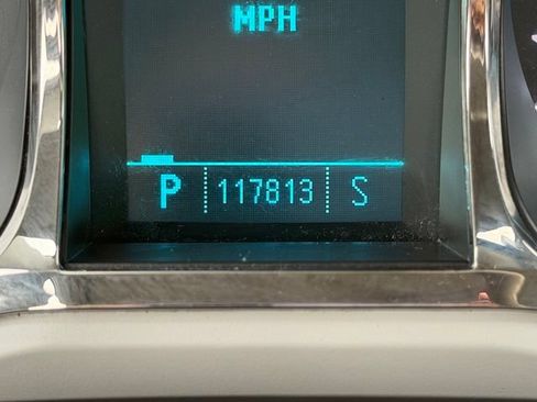 Used 2010 Buick LaCrosse CXL FWD image 4