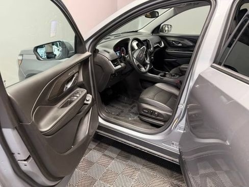 Used 2023 GMC Terrain SLT AWD/4WD image 14