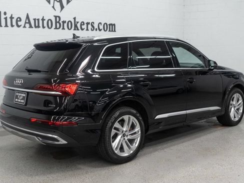 Used 2023 Audi Q7 3.0T Premium w/ Convenience Package AWD/4WD image 38