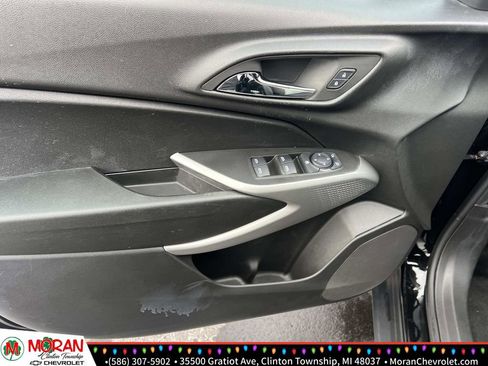 Certified 2024 Chevrolet Trax RS w/ Driver Confidence Package image 14