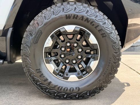 Used 2023 GMC Hummer EV Edition 1 AWD/4WD image 15