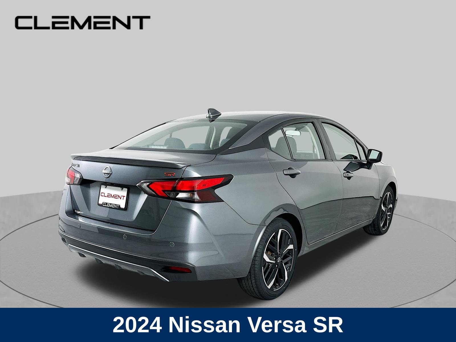 Used 2024 Nissan Versa SR FWD image 5