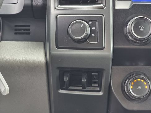 Used 2022 Ford F250 XLT AWD/4WD image 22