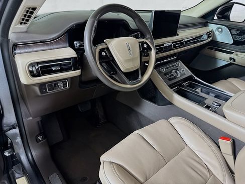 Used 2022 Lincoln Aviator Grand Touring w/ Equipment Group 301A AWD/4WD image 7