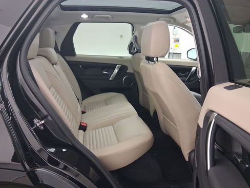 New 2025 Land Rover Discovery Sport S image 34