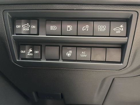 New 2026 Toyota Tundra Platinum AWD/4WD image 15