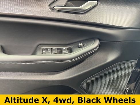 New 2025 Jeep Grand Cherokee L Altitude image 8