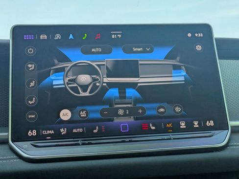 Used 2025 Volkswagen Tiguan SE image 22