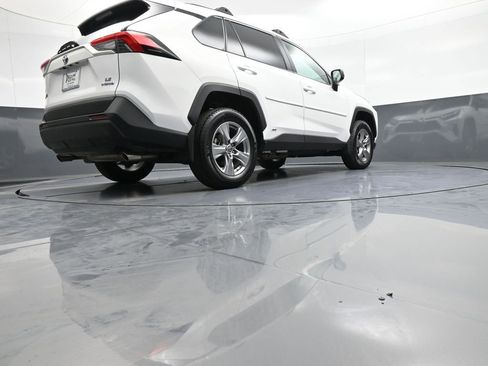Certified 2024 Toyota RAV4 LE AWD/4WD image 29