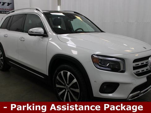 Used 2021 Mercedes-Benz GLB 250 image 3