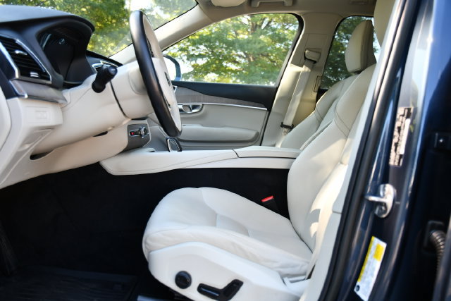 Used 2023 Volvo XC90 T8 Plus w/ Protection Package Premier AWD/4WD image 15