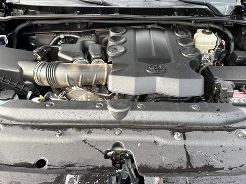 Used 2020 Toyota 4Runner TRD Off-Road image 23