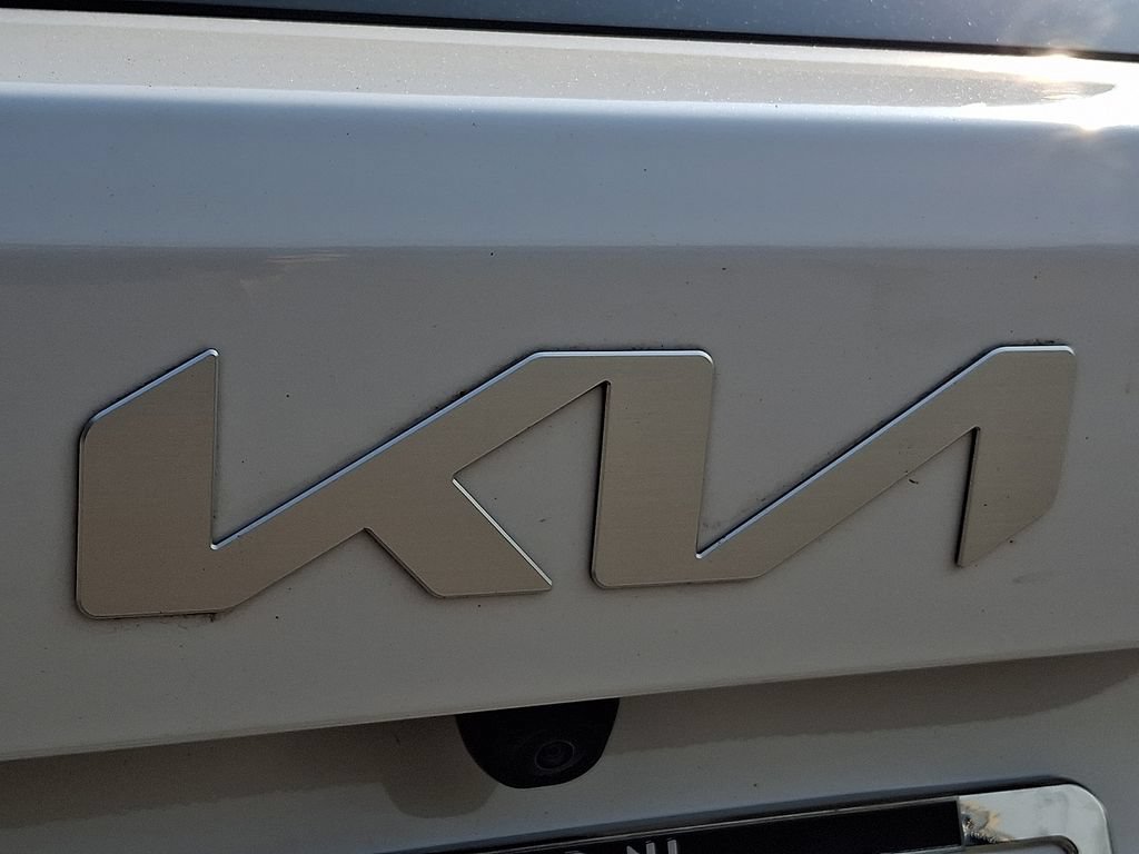 Used 2023 Kia Sorento LX AWD/4WD image 30