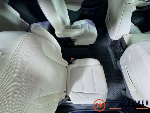 Used 2023 Chevrolet Traverse LT w/ LPO, Floor Liner Package AWD/4WD image 35