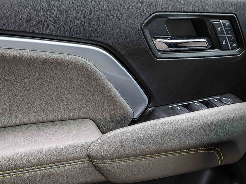 Used 2024 Chevrolet Colorado ZR2 w/ ZR2 Bison Edition image 15