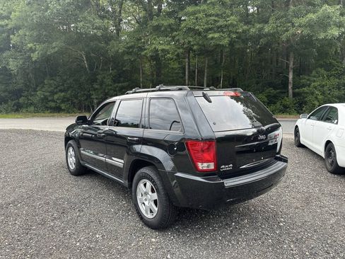 Used 2010 Jeep Grand Cherokee Laredo w/ Popular Equipment Group AWD/4WD image 19