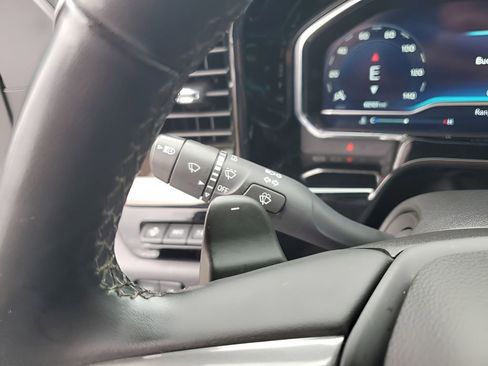 Used 2023 Chevrolet Silverado 1500 ZR2 w/ Technology Package image 37