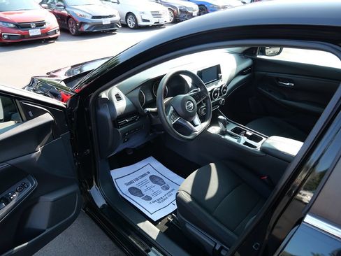 Used 2020 Nissan Sentra S FWD image 9