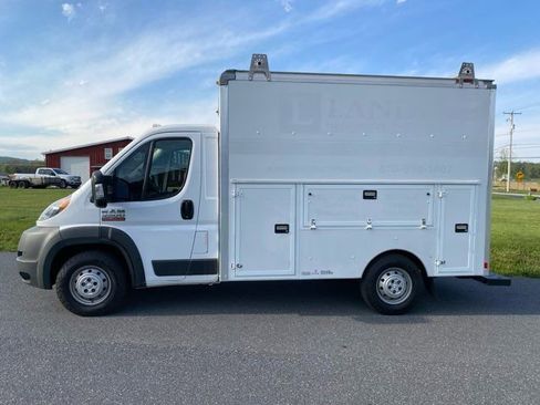 Used 2017 RAM ProMaster 3500 w/ Premium Appearance Group FWD image 2