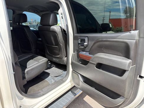 Used 2014 GMC Sierra 1500 SLE w/ SLE Value Package AWD/4WD image 16