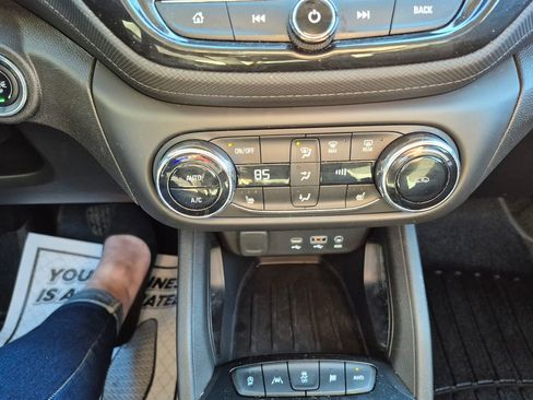 Used 2023 Chevrolet TrailBlazer LT w/ Convenience Package image 14