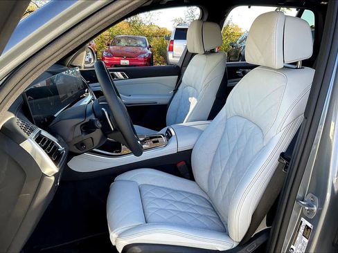 Used 2026 BMW X5 xDrive40i image 8