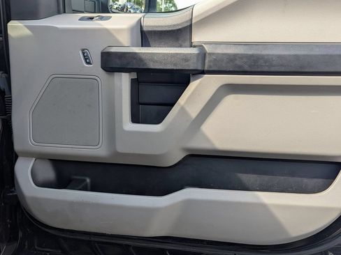 Used 2018 Ford F250 XL w/ STX Appearance Package AWD/4WD image 23