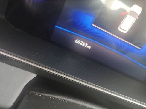 Used 2025 Volkswagen Jetta SE FWD image 5