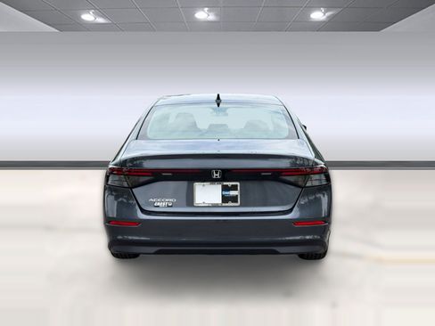 New 2026 Honda Accord LX image 10