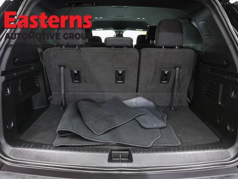 Used 2024 Chevrolet Traverse LS w/ Midnight/Sport Edition FWD image 9