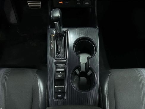 Used 2023 Honda Civic Sport image 29