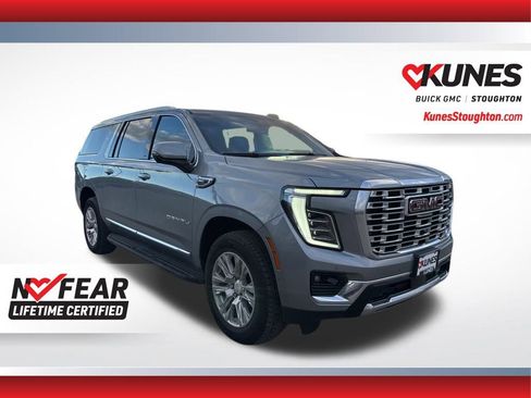 Used 2025 GMC Yukon XL Denali image 4