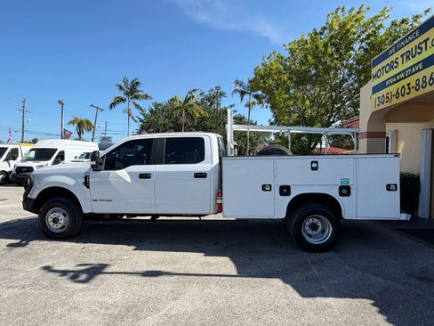 Used 2018 Ford F350 XL w/ Power Equipment Group AWD/4WD image 3