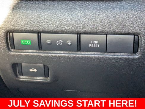 Used 2024 Nissan Sentra SV FWD image 38